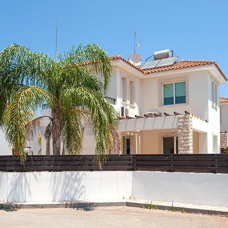 Villa Cara Protaras